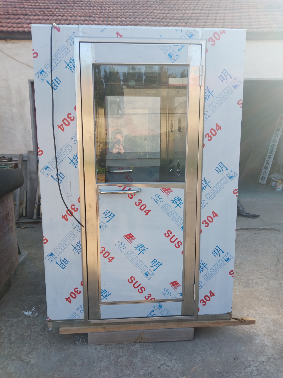 撫順風(fēng)淋室廠家:風(fēng)淋室(貨淋室)在凈化工程中有什么作用